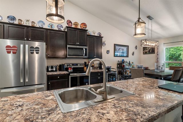 2 BALSAM DRIVE, Homosassa, FL 34446