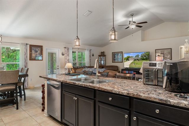 2 BALSAM DRIVE, Homosassa, FL 34446
