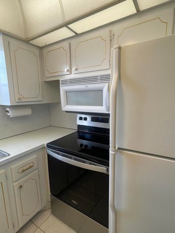 188 Cambridge H, West Palm Beach, FL 33417