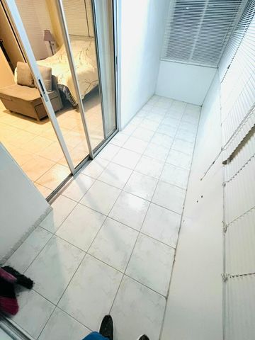 188 Cambridge H, West Palm Beach, FL 33417