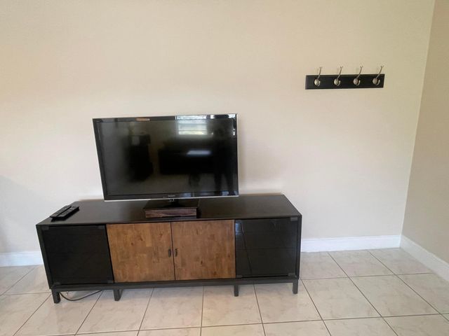 188 Cambridge H, West Palm Beach, FL 33417