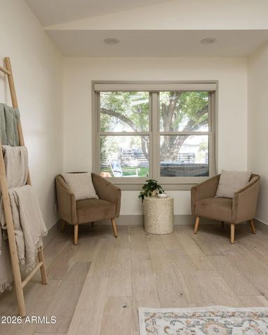 1418 S GRANDVIEW Drive S, Tempe, AZ 85281