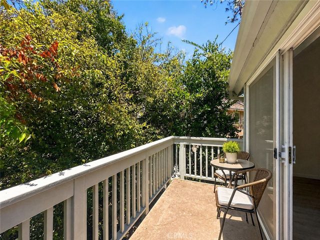 7131 Farralone 46, Canoga Park, CA 91303