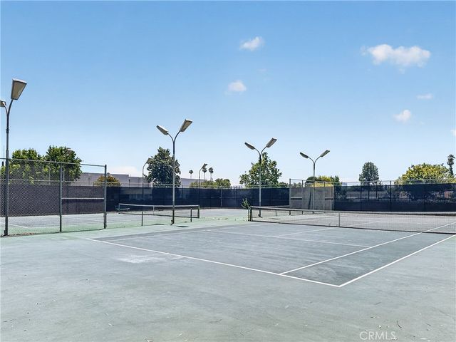 7131 Farralone 46, Canoga Park, CA 91303