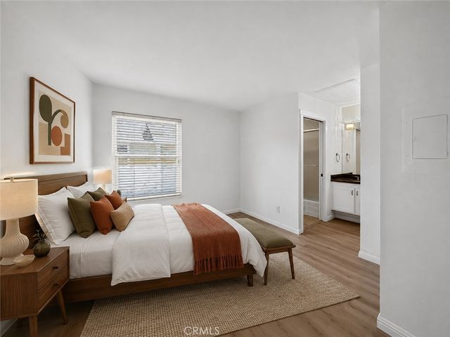 7131 Farralone 46, Canoga Park, CA 91303