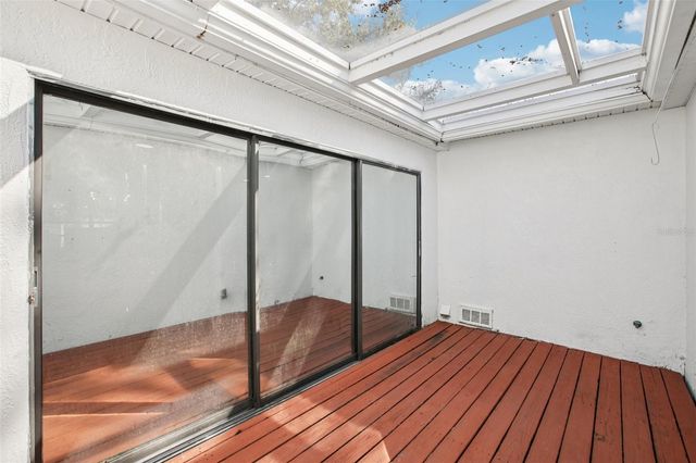 6989 122ND WAY, Seminole, FL 33772