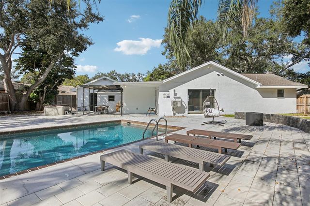 6989 122ND WAY, Seminole, FL 33772