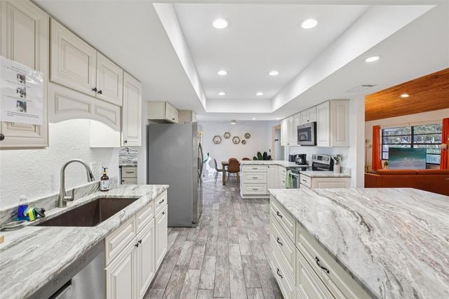 6989 122ND WAY, Seminole, FL 33772