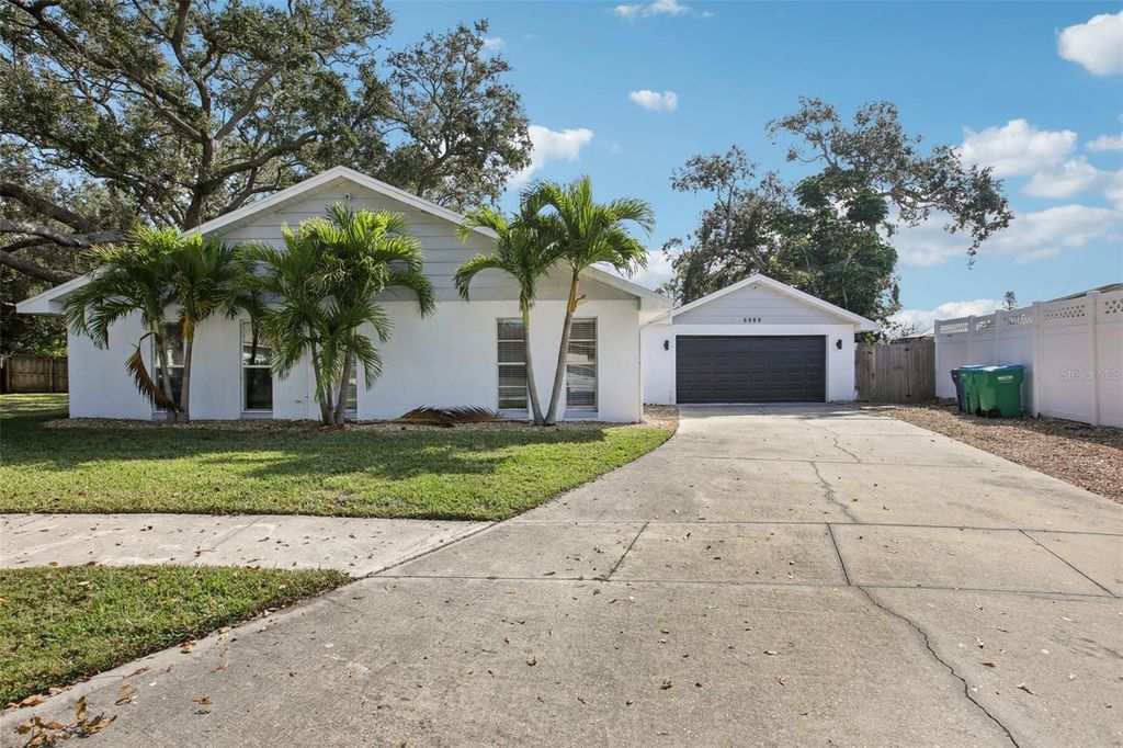 6989 122ND WAY, Seminole, FL 33772