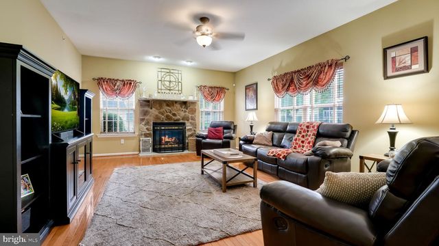 306 CRIMSON CT, Warrington, PA 18976