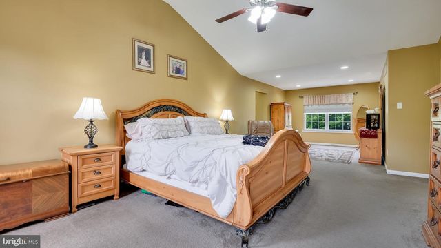306 CRIMSON CT, Warrington, PA 18976