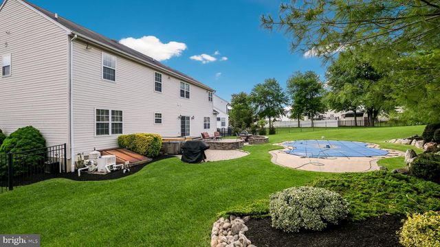 306 CRIMSON CT, Warrington, PA 18976