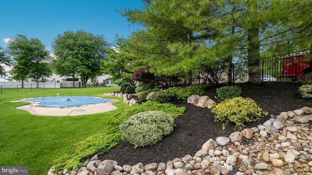 306 CRIMSON CT, Warrington, PA 18976