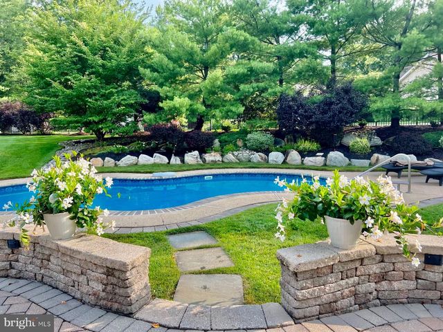 306 CRIMSON CT, Warrington, PA 18976