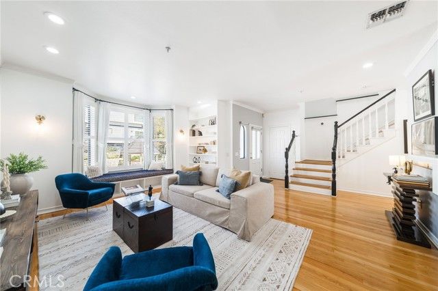 448 Mariposa, Sierra Madre, CA 91024