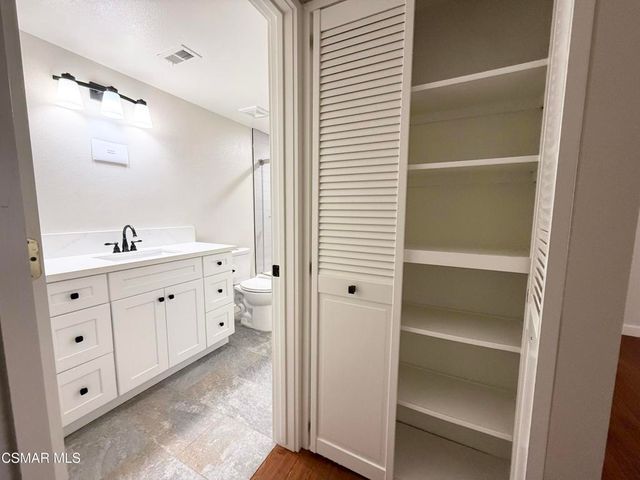 224 Oakleaf Drive 103, Thousand Oaks, CA 91360