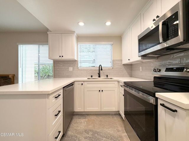 224 Oakleaf Drive 103, Thousand Oaks, CA 91360