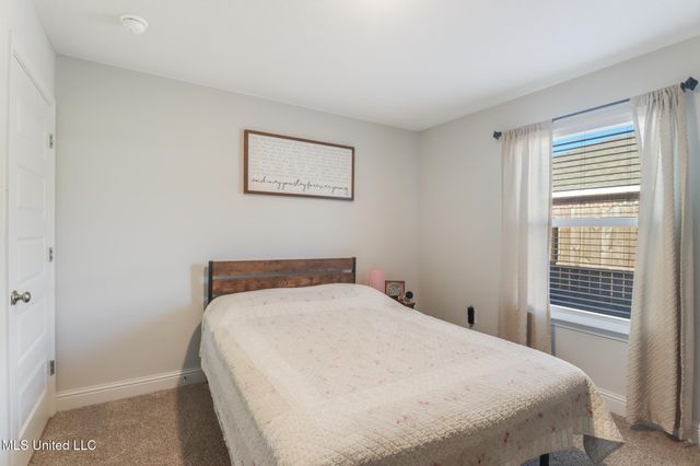 18533 Water Oak Way, Biloxi, MS 39532