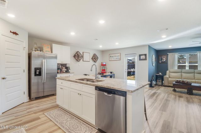 18533 Water Oak Way, Biloxi, MS 39532