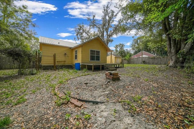 945 NE 20TH STREET, Ocala, FL 34470