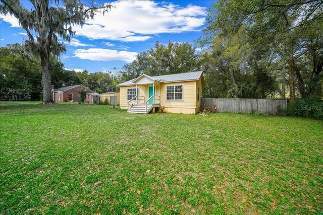 945 NE 20TH STREET, Ocala, FL 34470