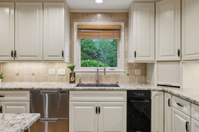 321 Granny White Pike, Brentwood, TN 37027