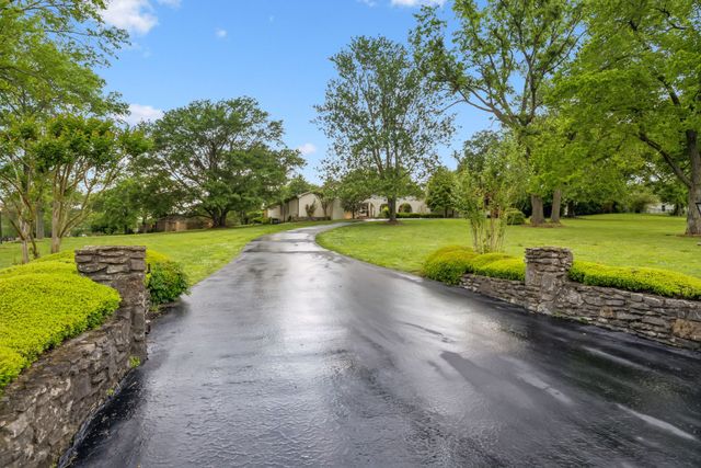 321 Granny White Pike, Brentwood, TN 37027