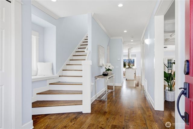 2313 N 39th Street, Seattle, WA 98103