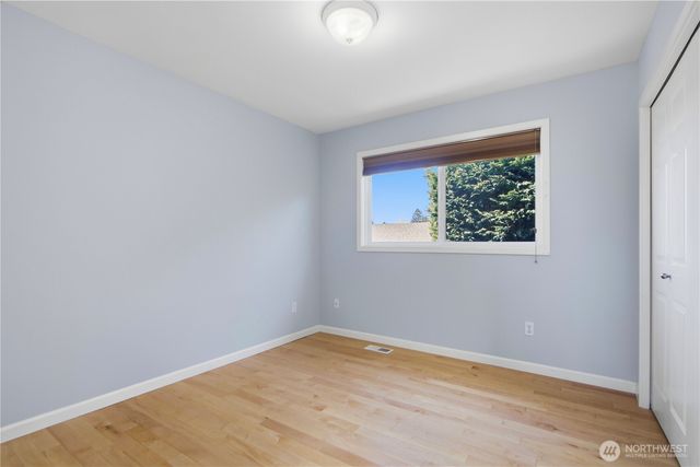 2313 N 39th Street, Seattle, WA 98103