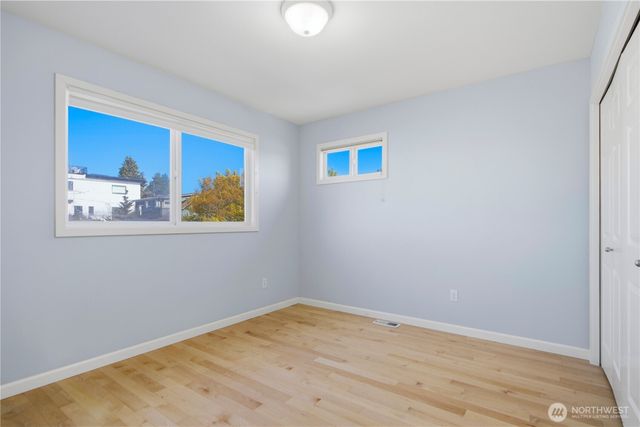 2313 N 39th Street, Seattle, WA 98103