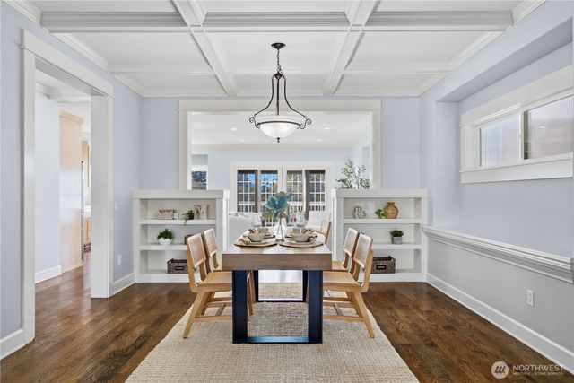 2313 N 39th Street, Seattle, WA 98103