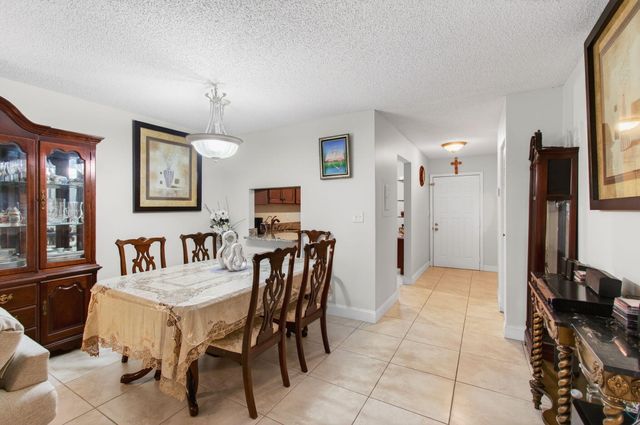 136 Lake Rebecca Drive, West Palm Beach, FL 33411