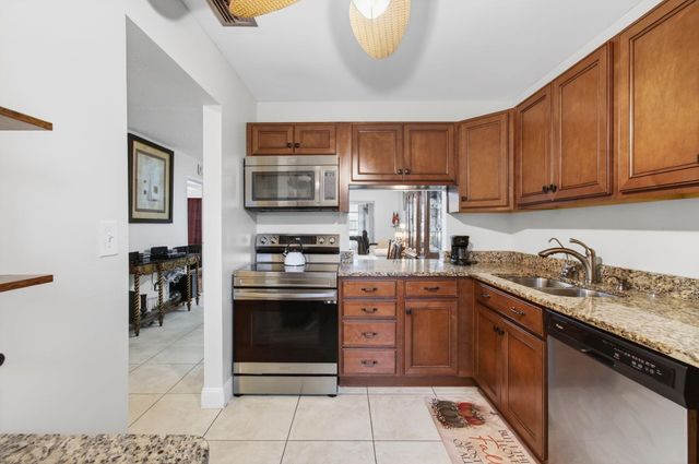 136 Lake Rebecca Drive, West Palm Beach, FL 33411