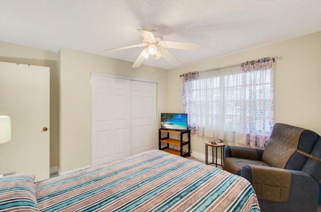 136 Lake Rebecca Drive, West Palm Beach, FL 33411