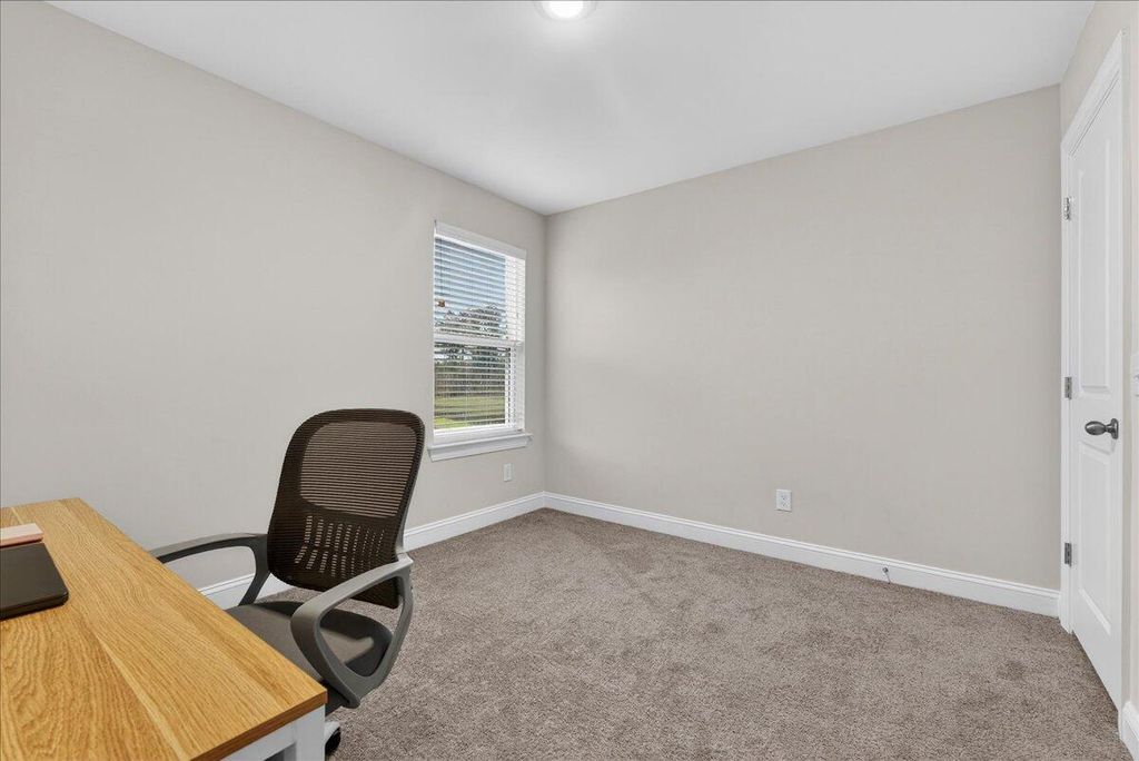 Image 29 of property listing at 210 Wappoo Trace Lane, Summerville, SC 29486