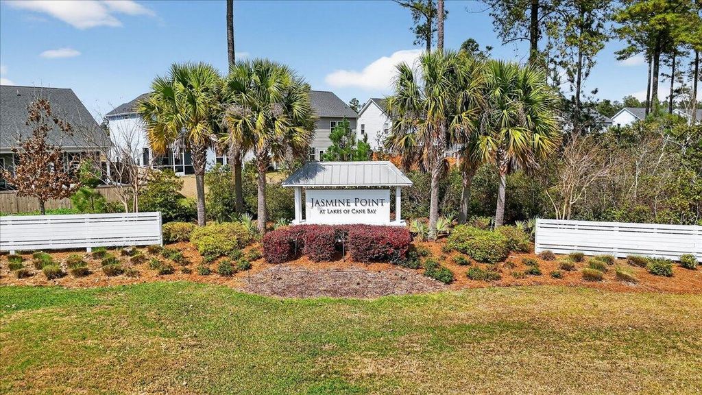 Image 36 of property listing at 210 Wappoo Trace Lane, Summerville, SC 29486