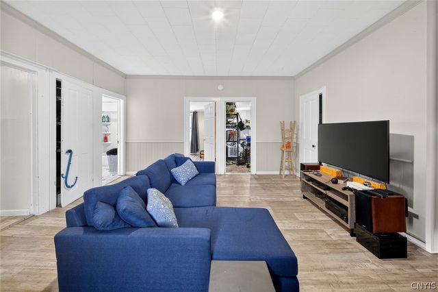 612 West Seneca Turnpike Avenue, Syracuse, NY 13207