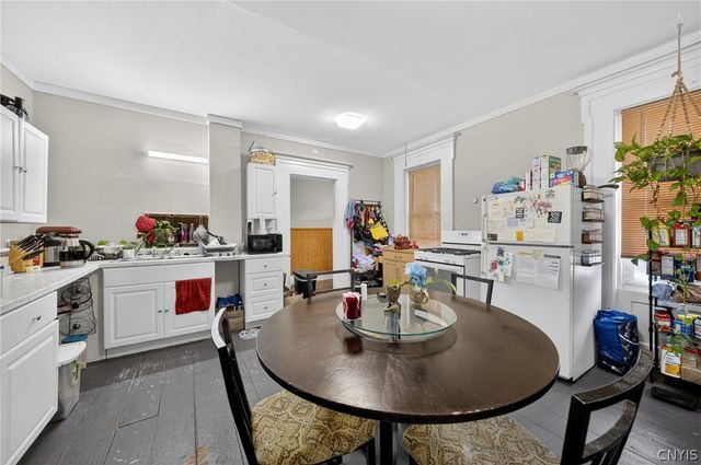 612 West Seneca Turnpike Avenue, Syracuse, NY 13207