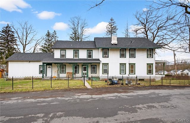 612 West Seneca Turnpike Avenue, Syracuse, NY 13207