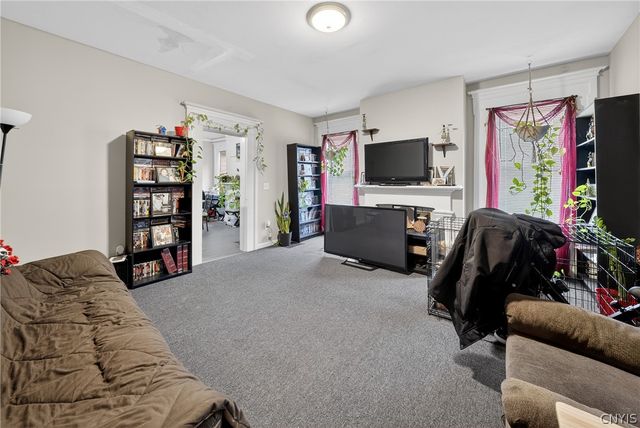 612 West Seneca Turnpike Avenue, Syracuse, NY 13207