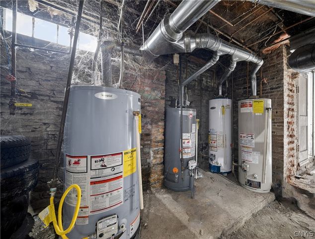 612 West Seneca Turnpike Avenue, Syracuse, NY 13207