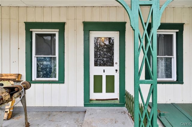 612 West Seneca Turnpike Avenue, Syracuse, NY 13207