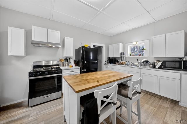 612 West Seneca Turnpike Avenue, Syracuse, NY 13207