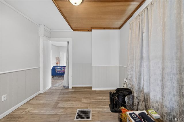 612 West Seneca Turnpike Avenue, Syracuse, NY 13207