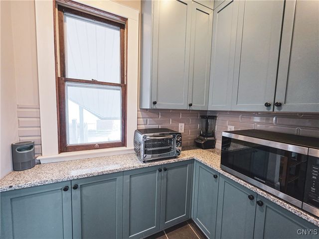 118 East Genesee Street, Auburn, NY 13021