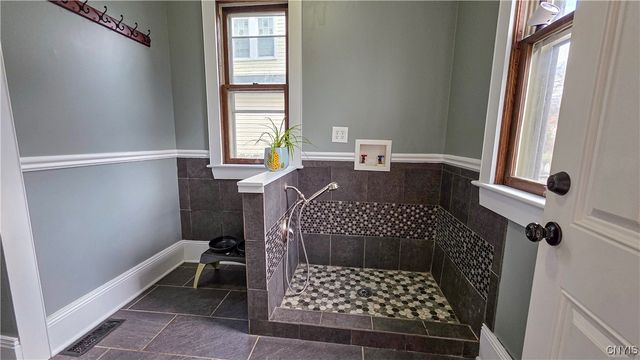 118 East Genesee Street, Auburn, NY 13021