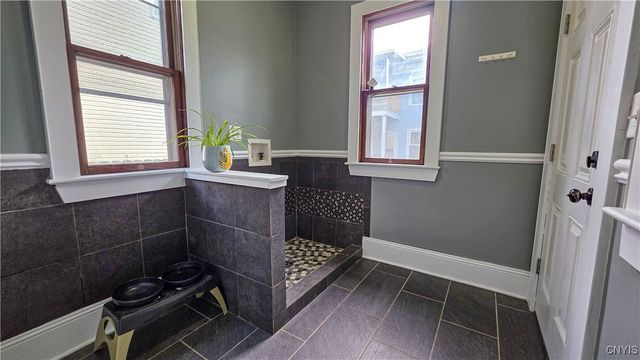 118 East Genesee Street, Auburn, NY 13021