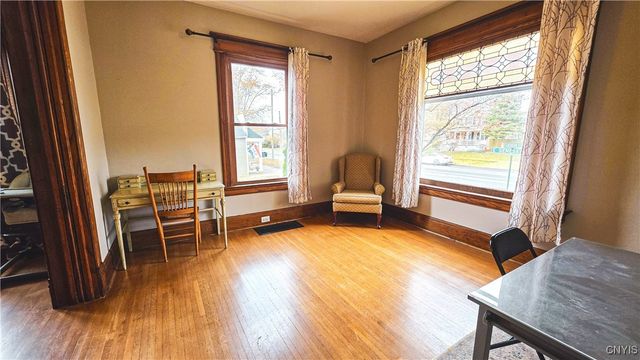 118 East Genesee Street, Auburn, NY 13021