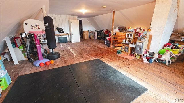 118 East Genesee Street, Auburn, NY 13021