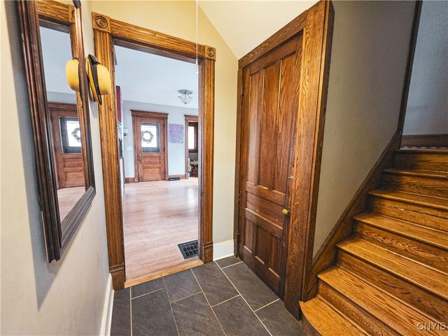 118 East Genesee Street, Auburn, NY 13021